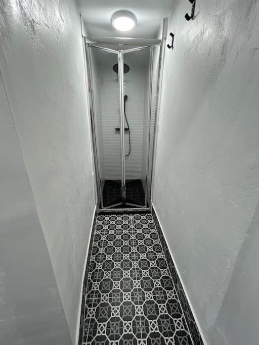 Apartamento Recien Reformado Con 5 Habitaciones Y 3 Banos Мадрид Екстер'єр фото